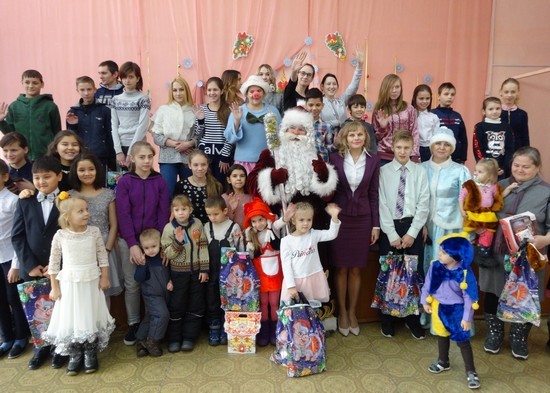 Итоги областной благотворительной акции «Рождество для всех и каждого» в Новоильинском районе